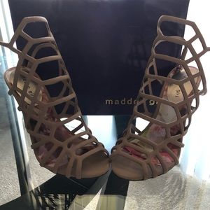 Brand new Madden girl sandals